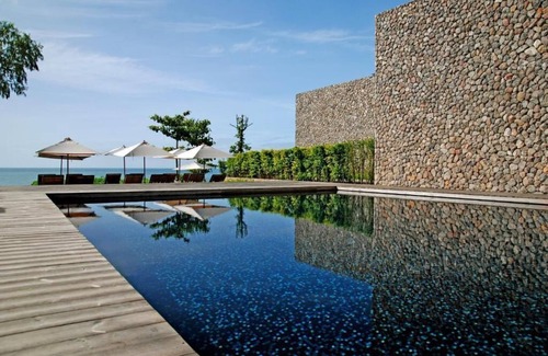 Prachuap Khiri Khan Villa | Deluxe Pool Villa 2 - Tolani Resort Kui Burinn