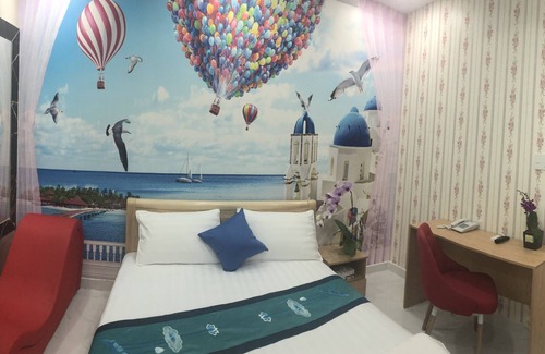 Ben Thanh Hotel | Deluxe private room 1bed 1 bath ,2 guests in Hotel you and me
