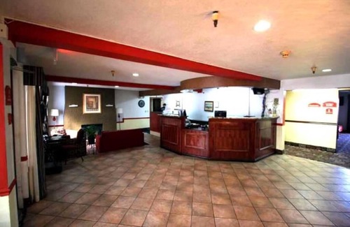 Roseville Hotel | Deluxe Queen Room Non-Smoking