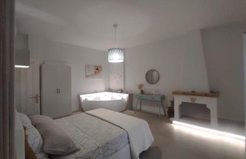 Vico del Gargano Apartment | Deluxe Romantic Suite