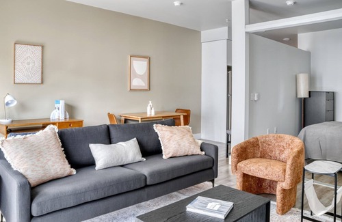 South Lake Union Apartment | Deluxe South Lake Union 1BR w/Gym & W/D, near Denny Park, by Blueground