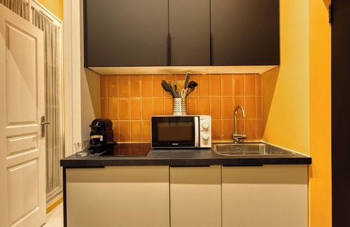 Melun Apartment | Deluxe SPA suite: caramel sweetness