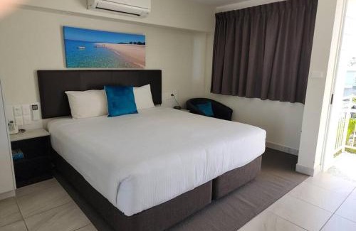 Emu Park Apartment | Deluxe Studio - Unit 12