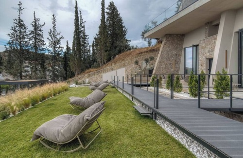 Nafplion City Centre Apartment | Deluxe Suite, Mountain Viewn