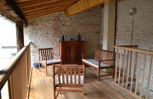 Verteuil-sur-Charente House | Demeure VERTEUILLAISE