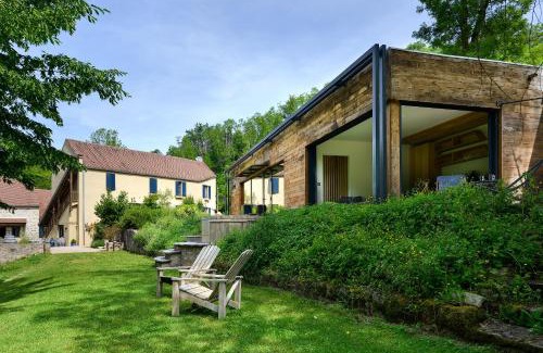 Pontaubert Hotel | Demeures et Châteaux Moulin des Templiers Hôtel & SPA