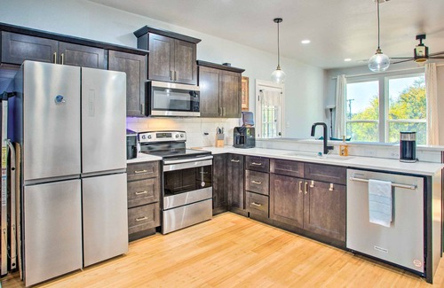 Denison House | Denison Home w/Balcony: Walk to Downtown!