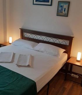 Olymbiaki Akti Apartment | Dennis Apartment