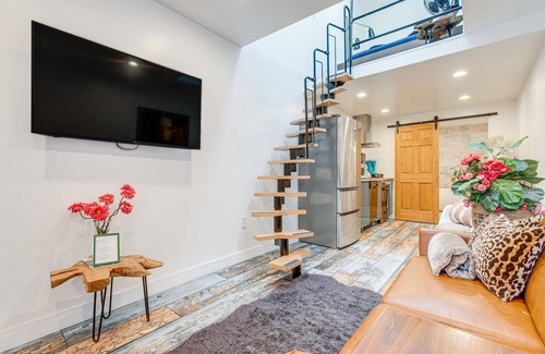 Capitol Hill Apartment | Denver Tiny House: Walk to Cafes, Bars, Eateries!