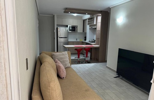 Las Rejas Apartment | Departamento de dos Dormitorios en Santiago