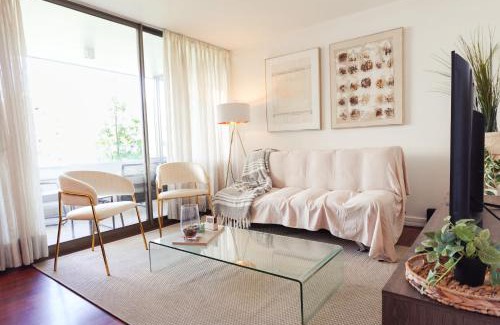 Apoquindo Apartment | Departamento a pasos del Parque Arauco con piscina en Las Condes