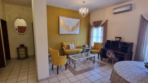 Zacatecas Centro Apartment | Departamento amplio con estacionamiento, WiFi rápido, equipado, muy cerca de Catedral