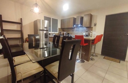 Patzcuaro Apartment | Departamento de 2 Recámaras en Pátzcuaro a Solo 12 Minutos del Centro Caminando