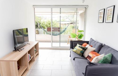 Apoquindo Apartment | Departamento de Diseño con Terraza & Hamaca