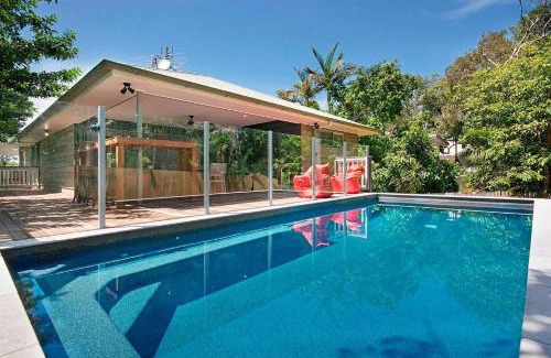Sunshine Beach House | Depper St Beautifully Renovated Beach House
