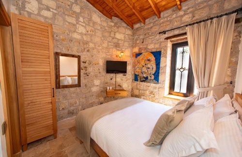 Urla Hotel | Derviş Bey Konağı