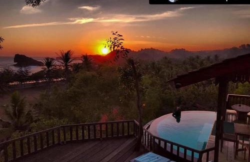Watukarung Resort | Desa Limasan Resort