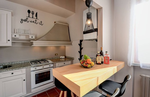 Rivoltella Apartment | Desenzanoloft: Swarovski