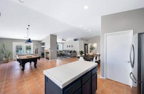 Indio House | Desert Bliss Paradise - Arcade, Casino, Play Area ,Pool , Hot tub