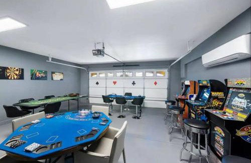 Indio House | Desert Bliss Paradise - Arcade, Casino, Play Area ,Pool , Hot tub