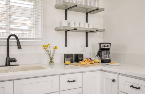 Indian Cove Villa | Desert Home w/Fire Pit, Backyard | Chic Ranch Retreat | Asteroid by AvantStay