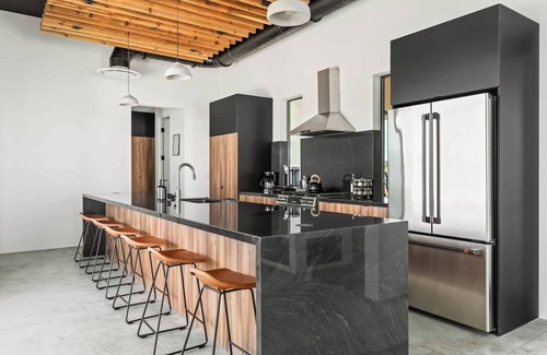 Joshua Tree House | Desert Lumina: Pickleball | Game Room | Jacuzzi