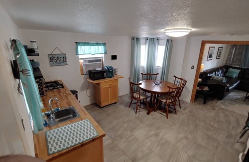 Carlsbad House | Desert Oasis - Full Home, 2 BDR Beach Bungalow