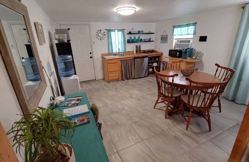 Carlsbad House | Desert Oasis - Full Home, 2 BDR Beach Bungalow
