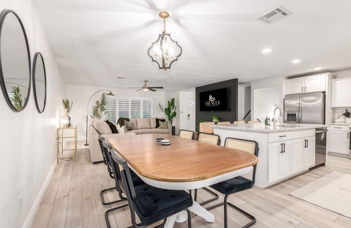 Park Scottsdale One House | Desert Rose Retreat|Heated Pool|2 Masters|Gameroom
