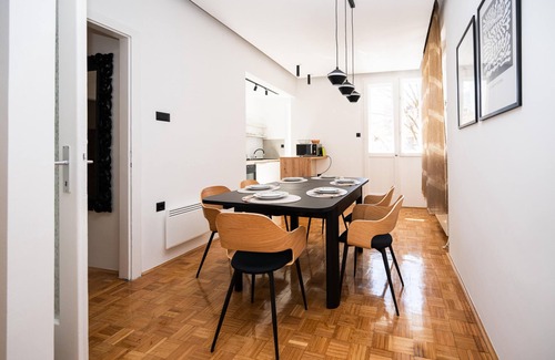 Old Town Apartment | Design 150m2 Three-Bedroom Apartment - Main Street
