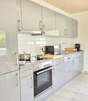 Weil am Rhein Apartment | Design-Apartment I Klimaanlage I Balkon I Boxspring I Nespresso
