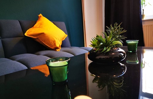Marienthal Ost Apartment | Design apartment in Zwickau for up to 3 people