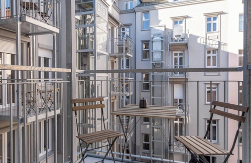 Gesundbrunnen Apartment | Design Apartment with balcony, Berlin Mitte