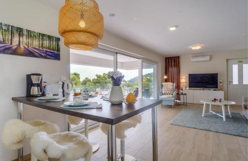 Cove Murtar Apartment | Design & Beach Ferienwohnung - Exklusives Apartment
