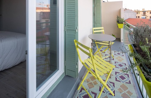 Antibes Old Town Apartment | Design, bright, splendid 3p in the heart of Antibes 5 min walk from the beach
