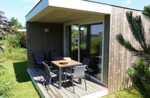 Sint Maartensvlotbrug Ski Chalet | Design Cabin Sint Maartenszee