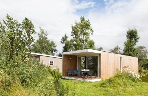Sint Maartensvlotbrug Ski Chalet | Design Cabin Sint Maartenszee