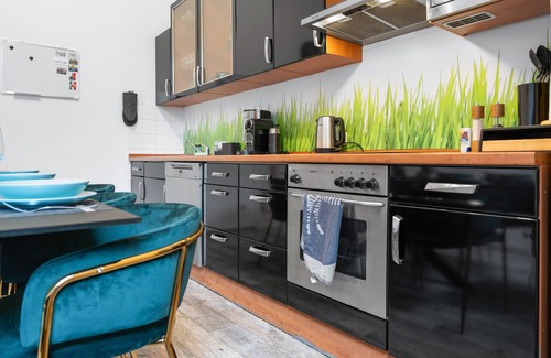 Ruhrort Apartment | Design loft, fully equipped, terrace, 2 min Duisburg central station