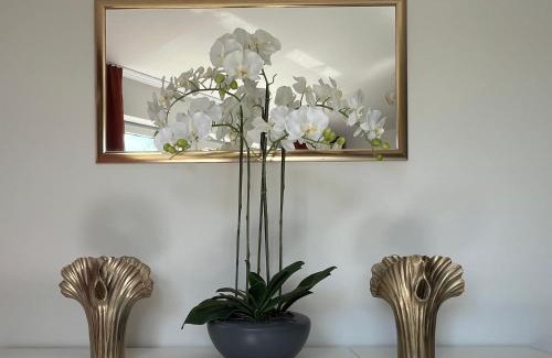 Radolfzell am Bodensee Apartment | Design-Terrasse-7 Personen-Netflix-Garage-Seenah