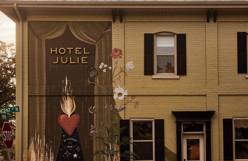 Stratford Apartment | Designed for the solo traveller or couple looking for a taste of the Hotel Julie experience.