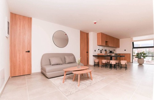 San Diego Apartment | Designer 3BR Apartment–Cowork & Jacuzzi in Poblado