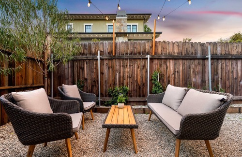 Monrovia House | Designer Digs