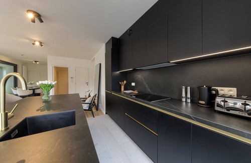 University District Apartment | Designer flat 3BR & Mini Golf