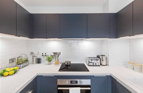 Clock House Apartment | Designer Flat in Prime Location