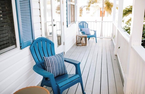 Downtown Dunedin House | Designer Home for 8 Walk to Downtown Dunedin and Waterfront