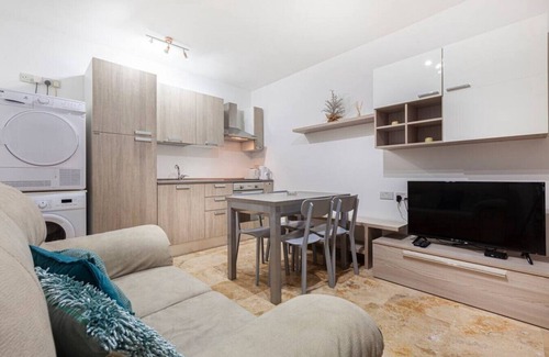 Valletta Apartment | Designer HOME with COMFY SOFA in central Valletta