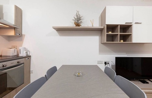 Valletta Apartment | Designer HOME with COMFY SOFA in central Valletta