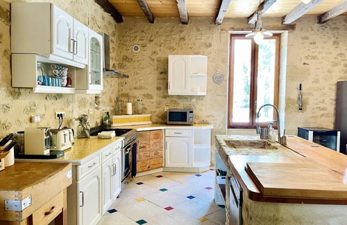 Cours-de-Monsegur House | Designer Villa · Heated Pool & Country Views