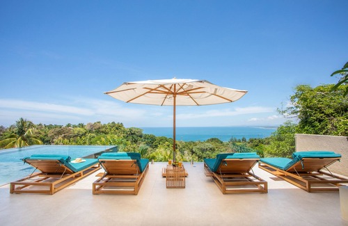El Cerro Villa | DESIGNER VILLA W/EXHILARATING OCEAN VIEWS -