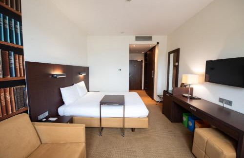 Piaseczno Hotel | DeSilva Warszawa Piaseczno